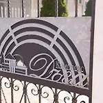 Flower House 4